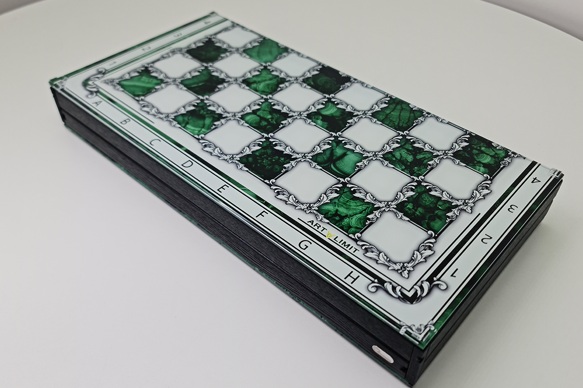Șah exclusivist: "Jad Imperial" – Șah Verde & Transparent din sticlă securizată, 50x50 cm