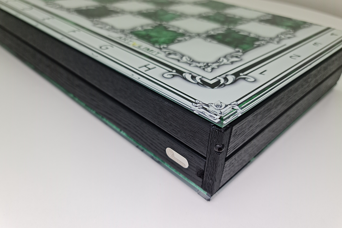 Șah exclusivist: "Jad Imperial" – Șah Verde & Transparent din sticlă securizată, 50x50 cm