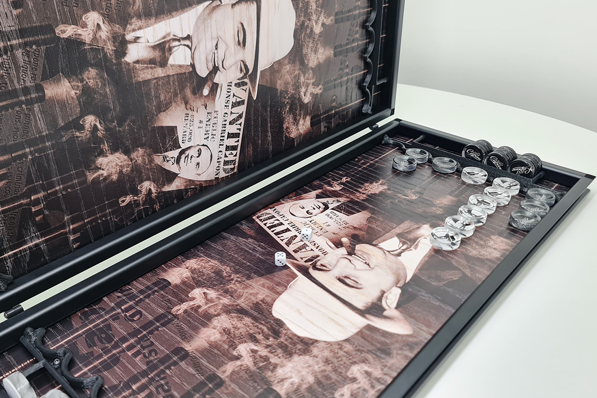 Exclusive: „Al Capone Edition” – joc de table din furnir de stejar