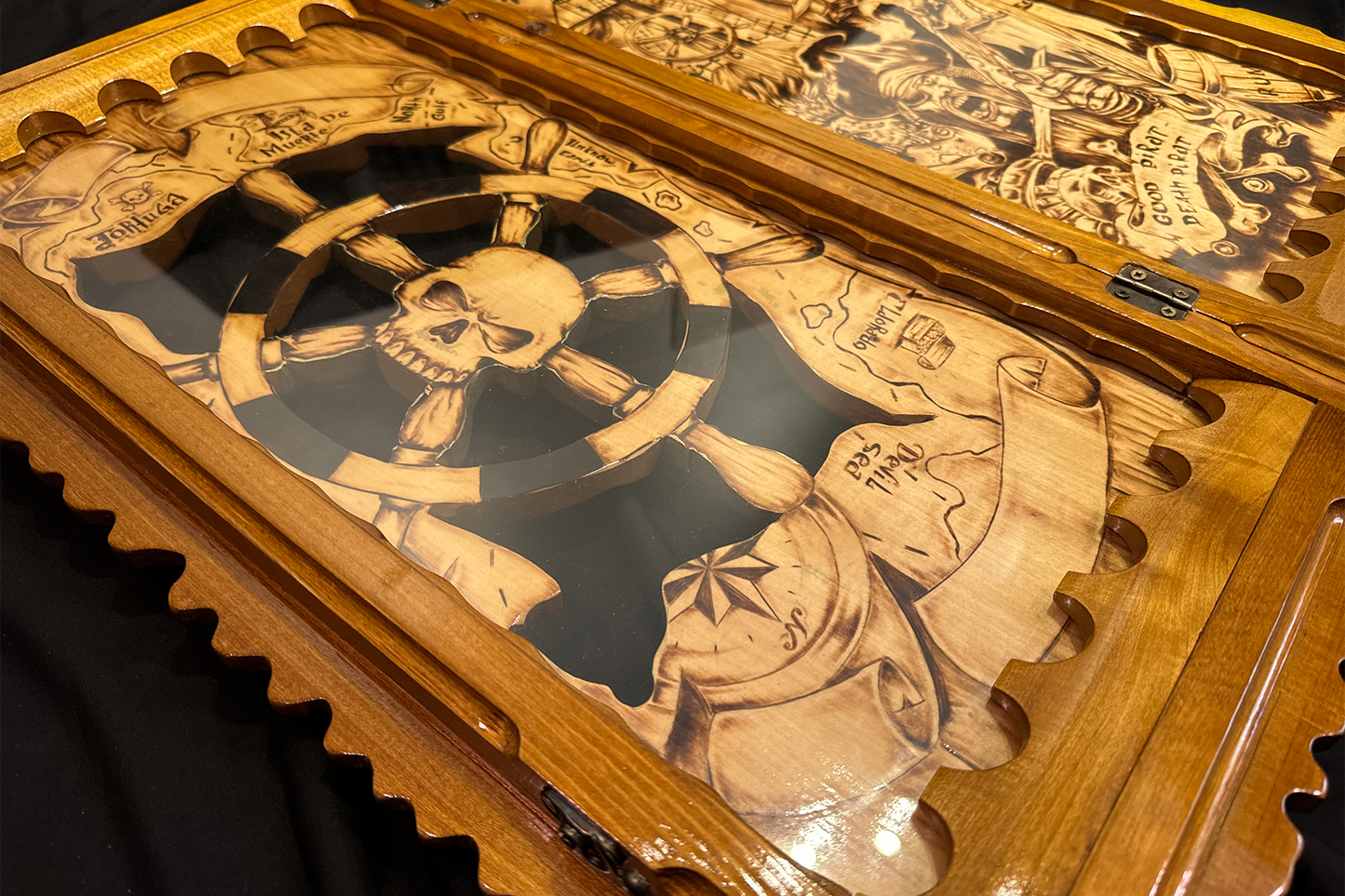 Exclusiv: "Cârmă Aventurilor" 66x66 cm