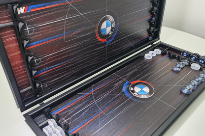 Exclusive: „BMW Heritage” – joc de table din furnir de stejar
