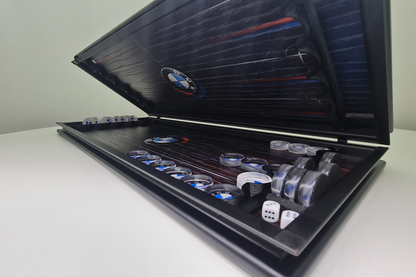 Exclusive: „BMW Heritage” – joc de table din furnir de stejar